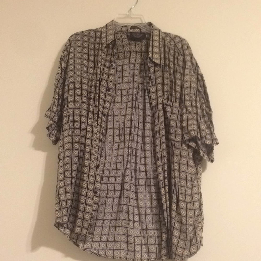 Chilled laidback flowy button up shirt